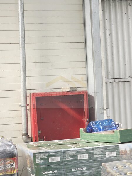 Depozit + 2600 mp teren