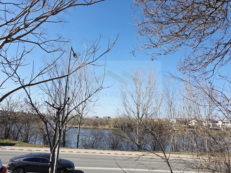 Voluntari, depozit + 2600 mp teren.